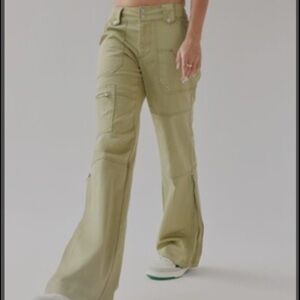BDG Emery, low rise, workwear cargo pants size 6